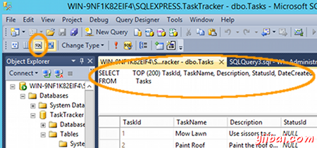 Screenshot of pasting data into a table in SSMS